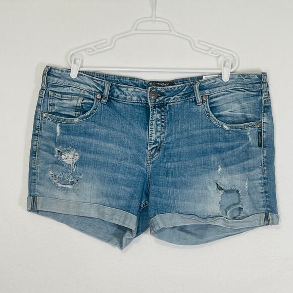 Silver Jeans Shorts Womens 22 Boyfriend Mid Rise Distressed Holes Faded Ripped - Picture 1 of 11